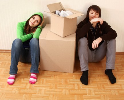 Packing and loading a removal van in Guildford efficiently
