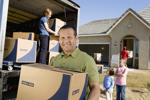 Affordable moving support for students in Guildford